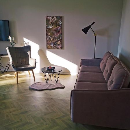 Cosy Old Town Apartment Klaipėda Buitenkant foto