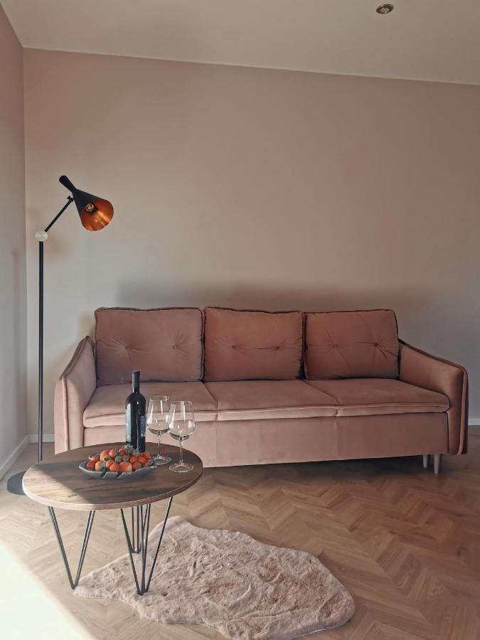 Cosy Old Town Apartment Klaipėda Buitenkant foto