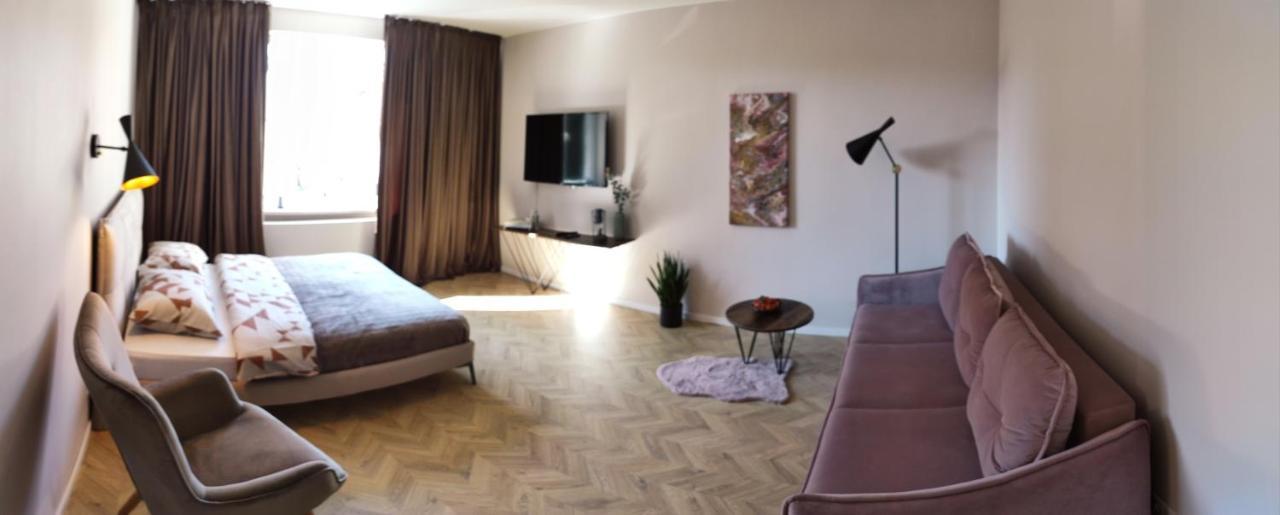 Cosy Old Town Apartment Klaipėda Buitenkant foto