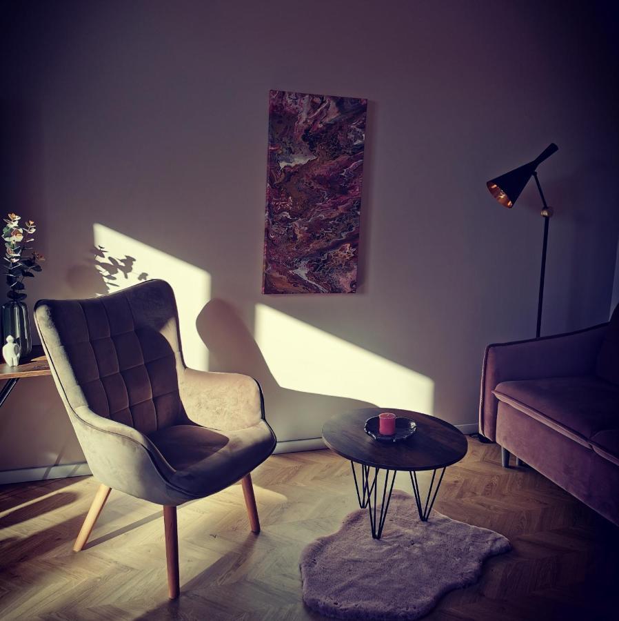 Cosy Old Town Apartment Klaipėda Buitenkant foto